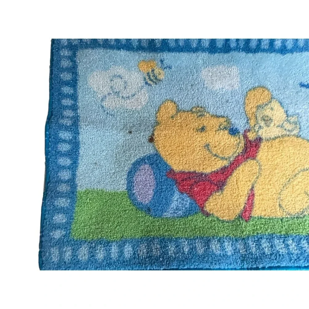 Vintage Winnie The Pooh Duck Sunshine Bee Rug 29”x 19” RARE